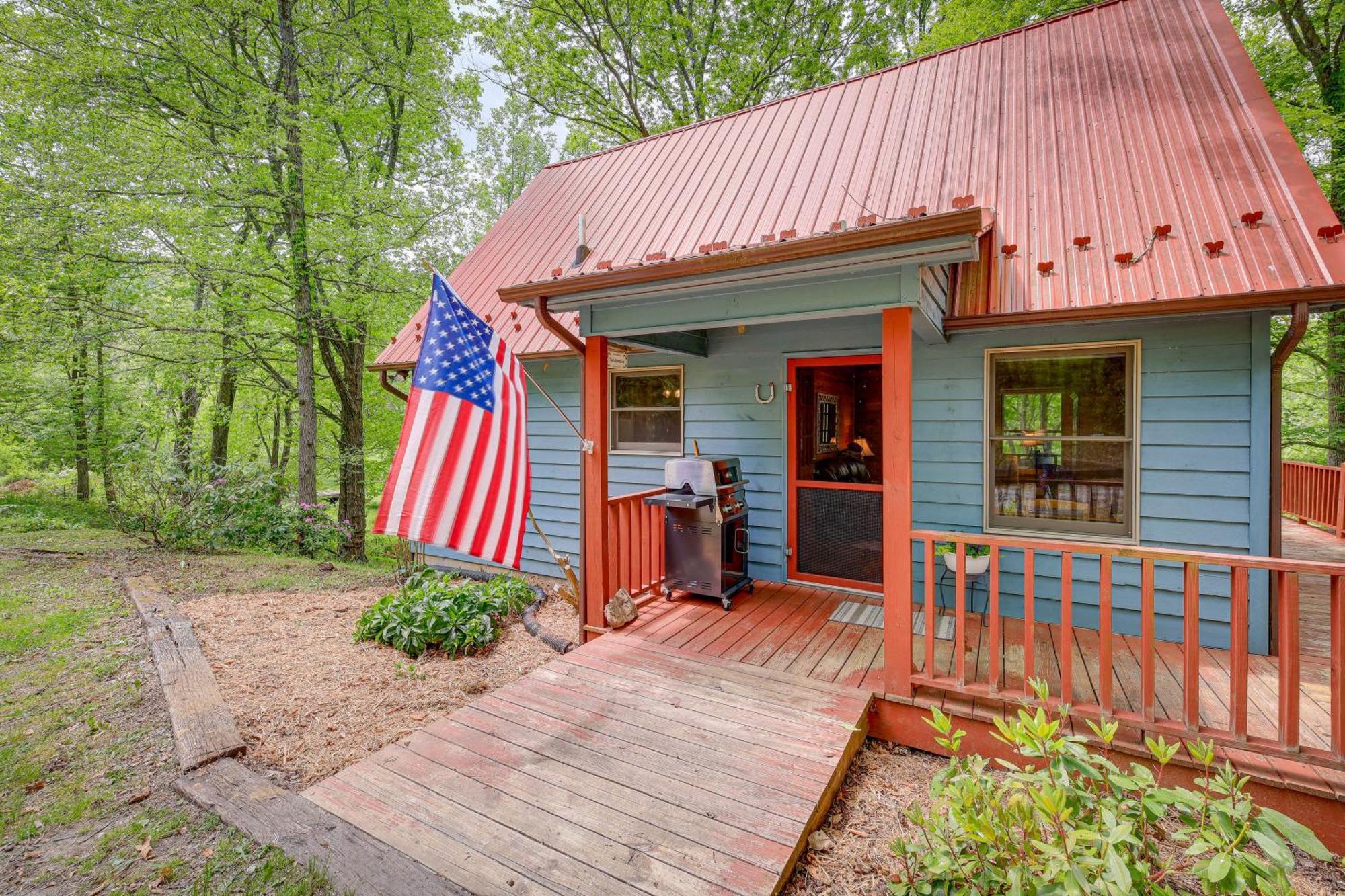 Quaint Blue Ridge Cabin Rental With On-Site Stream! Sparta Buitenkant foto