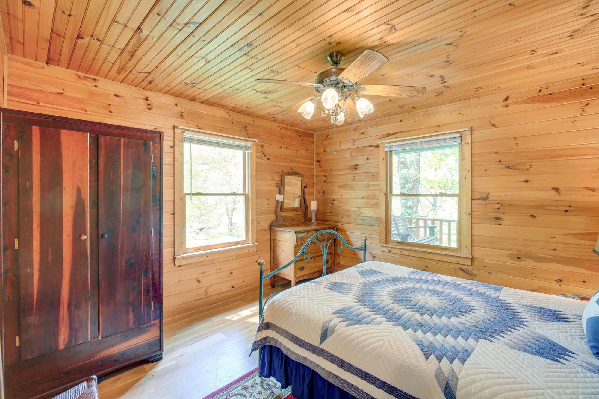Quaint Blue Ridge Cabin Rental With On-Site Stream! Sparta Buitenkant foto