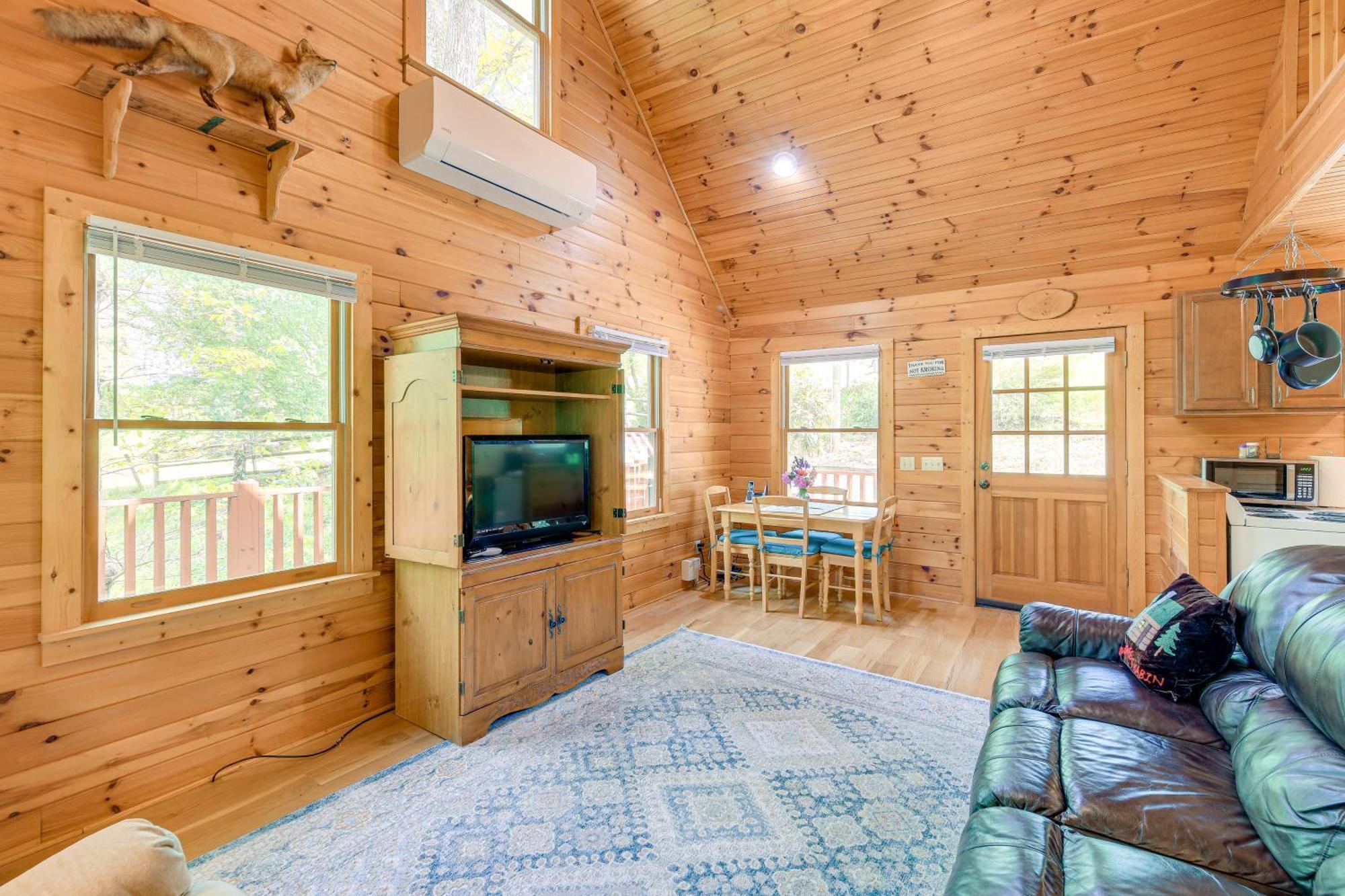 Quaint Blue Ridge Cabin Rental With On-Site Stream! Sparta Buitenkant foto
